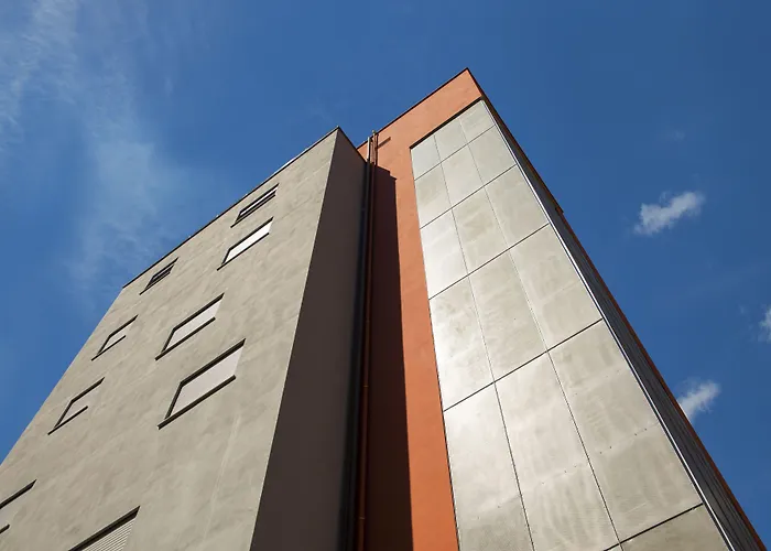 Skytower - The Right Space מלון *